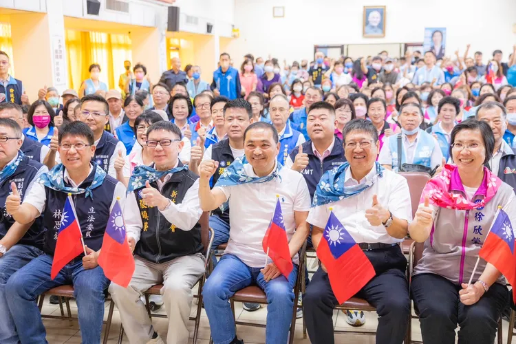 侯友宜今天到新竹縣黨部與基層幹部及社團座談。侯辦提供