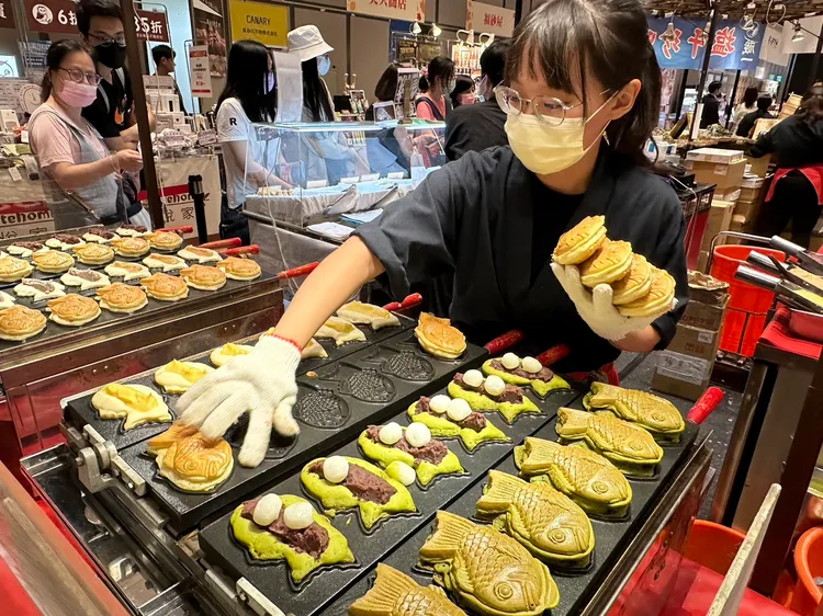 銷售冠軍的《七福神鯛魚燒》也累計售出8000隻。陳怡文攝