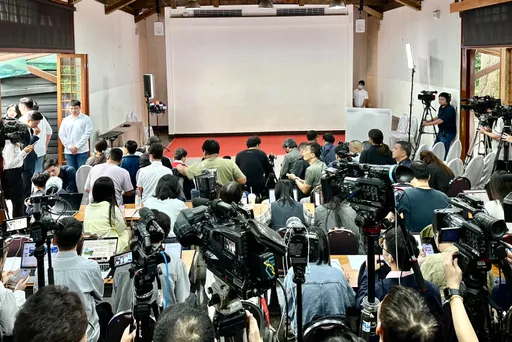 藍白政黨協商登場在即! 媒體大陣仗守候「朱柯之握」