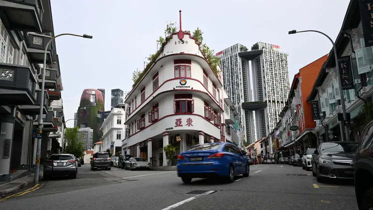 新加坡牛車水在榜上排14名。資料照片