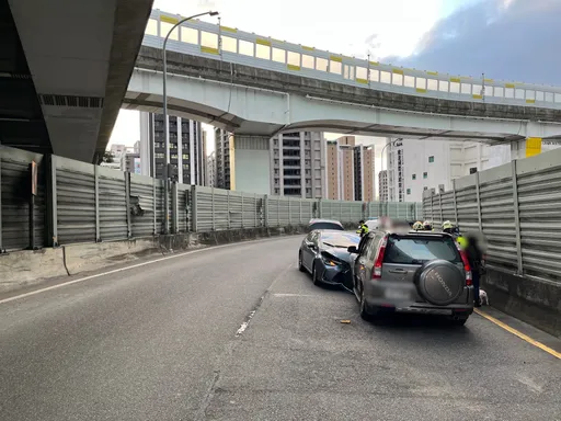 新莊女司機開錯匝道誤上台1線高架橋 逆向狂飆1公里釀對撞事故