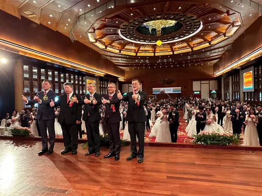 88對新人結連理!明年薪資、津貼雙漲 中華電信加碼送幸福