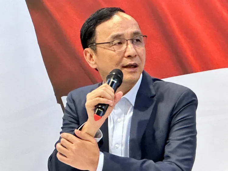 朱立倫強調，藍白合要兩情相悅，絕對無逼婚。曾佳俊攝