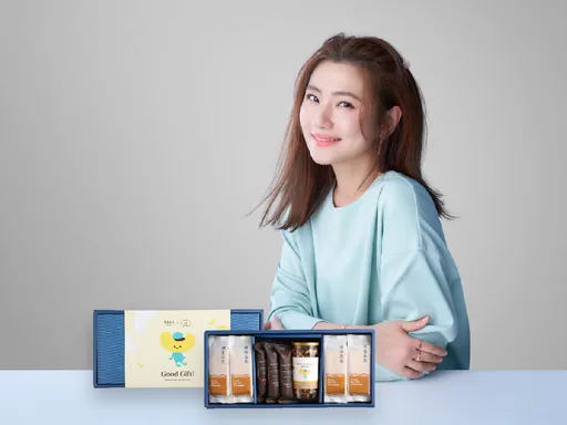 Selina首曝新手妈心声 只敢小小落泪:怕自己哭太多会瞎掉!