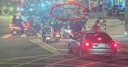 騎士「沒待轉」吃罰單 控「告示牌已拆除」遭警駁斥!這回民眾是對的
