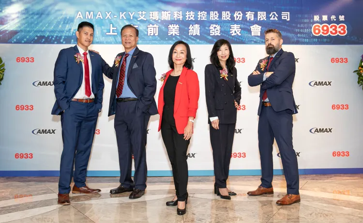 圖中為AMAX-KY董事長倪小菁，左2為共同創辦人倪集烈。業者提供