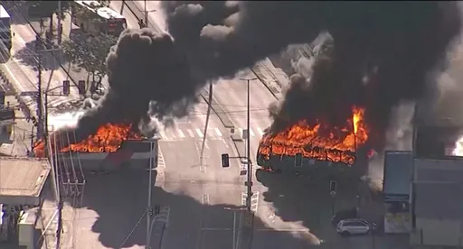 燒35輛公車及火車!巴西黑幫太囂張 州長跪求國家派軍隊大掃蕩