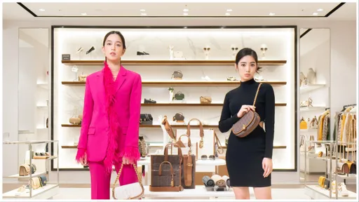 陳庭妮整理衣櫃靠這撇步　雷嘉汭斷捨離獨不捨MK包