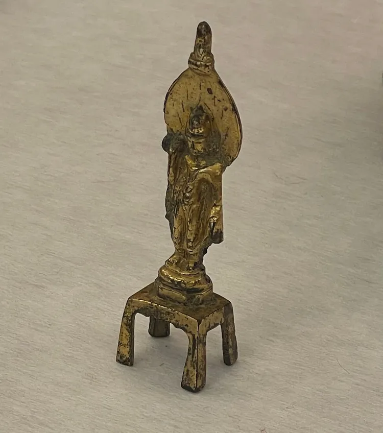 鎏金觀音銅像。翻攝CCTV