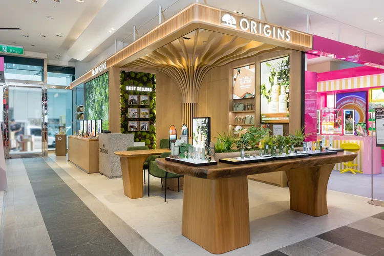 品木宣言位在新光三越信義新天地A11的亞洲首座植癒美學旗艦店。品牌提供