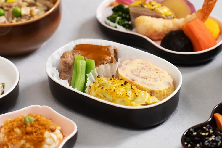 燈燈庵為日本航線商務艙旅客設計專屬「秋麗」季節菜單。華航提供