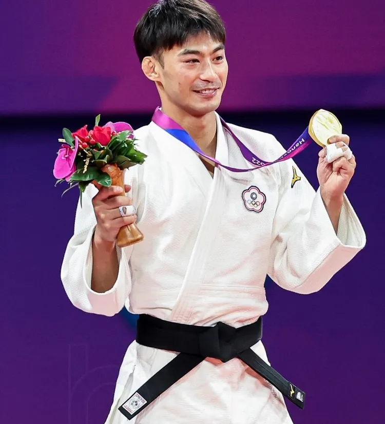 楊勇緯奪下亞運男子柔道60公斤金牌。翻攝楊勇緯IG