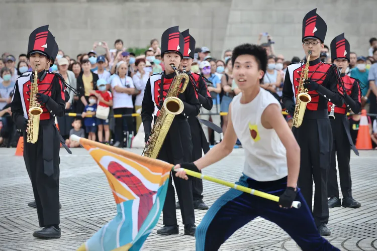 建中表演展現活力。林林攝