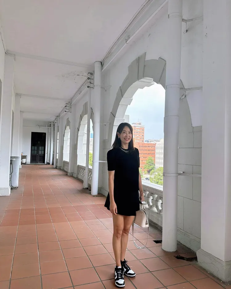 網友追問「台灣嗎？妳的國家？」賈永婕簡單明瞭回應「當然啊」。翻攝賈永婕臉書