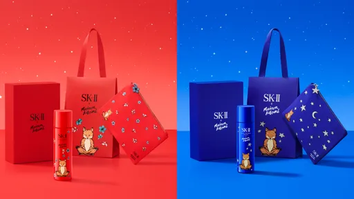 SK-II搭上Maison Kitsuné 巴黎小狐狸青春露瓶身盘腿冥想
