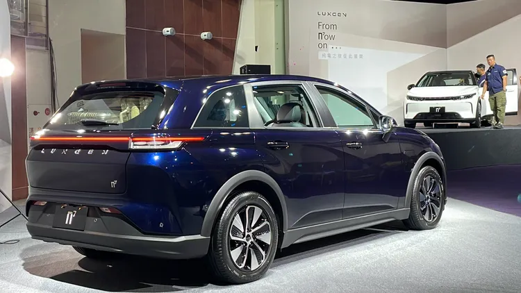 n⁷車長設定為4695mm，定位上為中型跨界休旅車種，提供五人座及三排七人座選擇。林浩昇攝