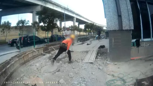 越南籍移工逃逸2年還被通緝 新北保警行經工地圍捕逮歸案