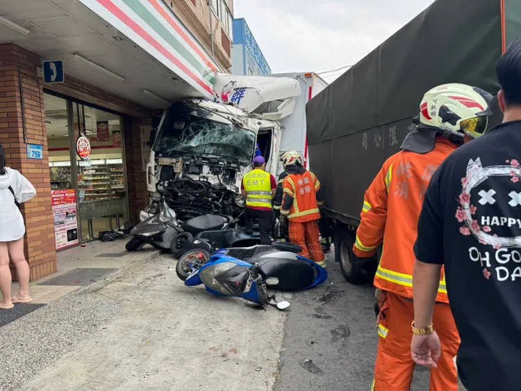 車禍現場。大園警分局提供