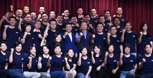 戰鬥藍8大政見「推行內閣制」　綠委驚這人可能做國防部長：要確定欸！