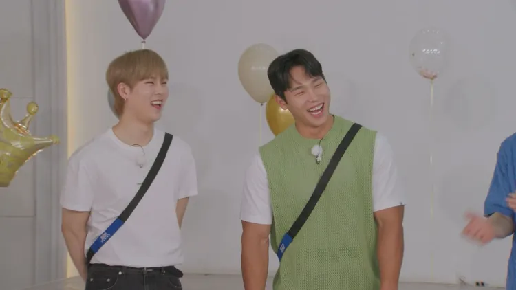 MONSTA X 周憲(左)和奧運鋼架雪車金牌得主尹誠彬(右)多年好友一同登上《Running Man》。中天綜合台提供