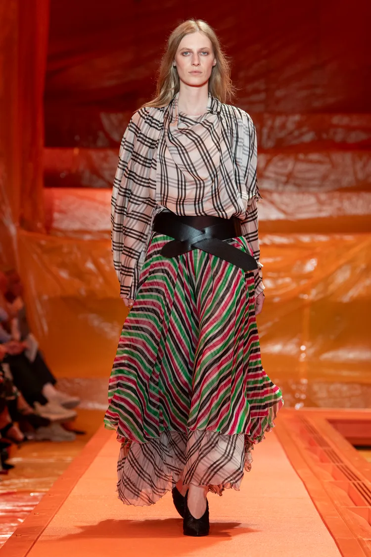 LV 2024春夏大秀。品牌提供