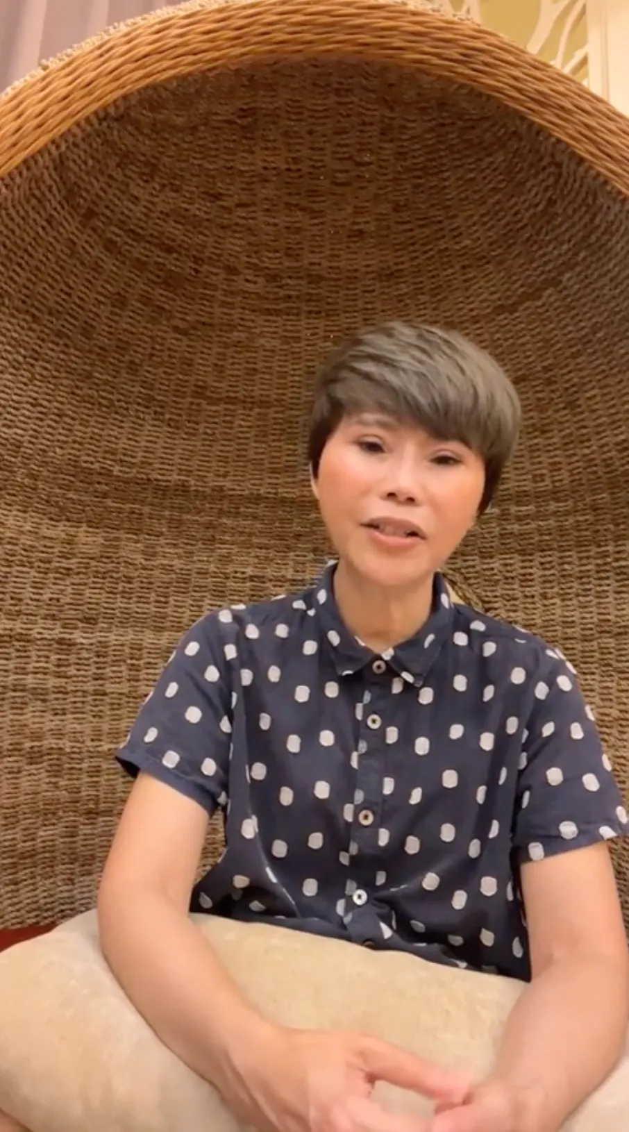 詹雅雯分享自己近況。翻攝詹雅雯臉書直播截圖