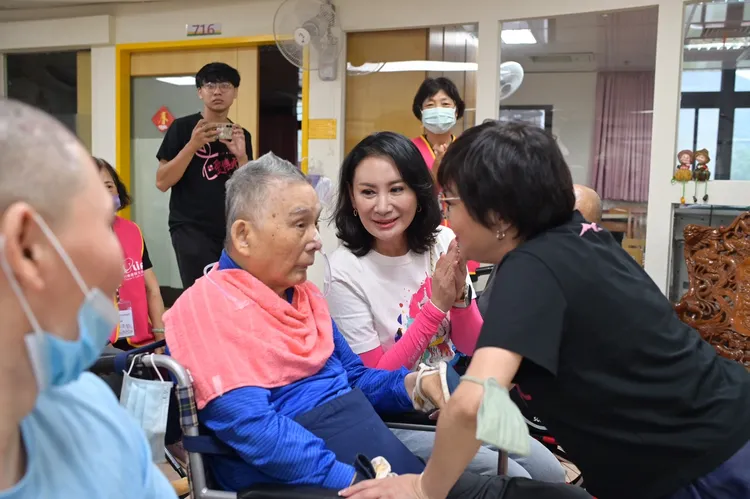 陳亞蘭做公益不遺餘力。台灣優質命協會提供