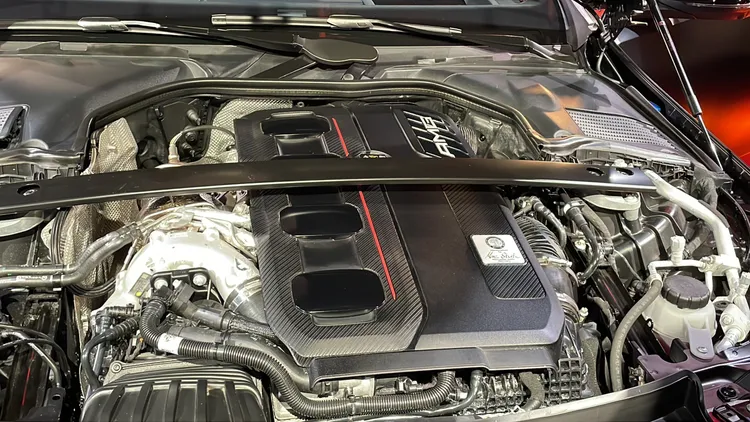 以最強量產四缸引擎、AMG 高性能電池與電驅動力單元（EDU）打造的P3 混合動力系統，有著 680 hp 最大馬力，以及 1,020 Nm 最大扭力。林浩昇攝