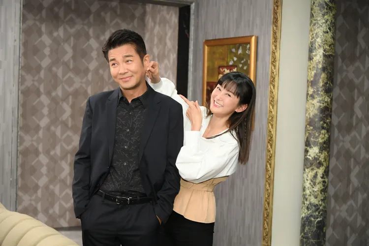 陳珮騏（右）的敬業讓謝承均佩服。三立提供