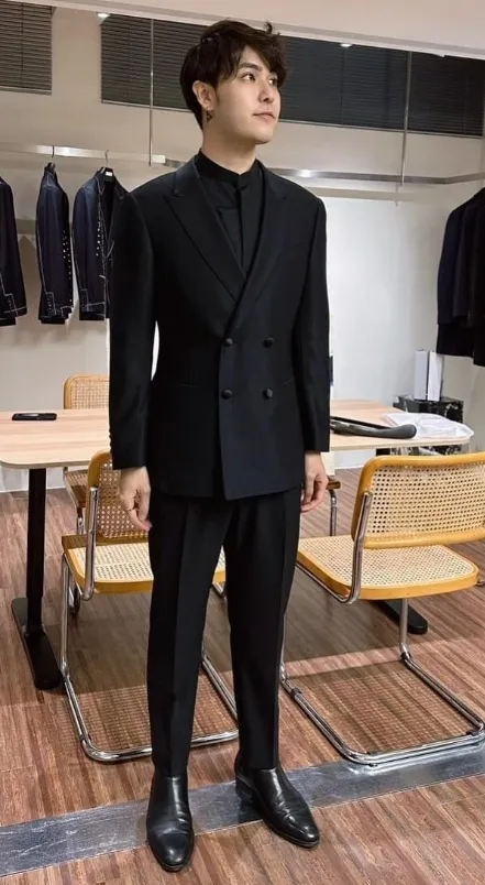 志祺七七整形後引起熱議。翻攝志祺七七IG