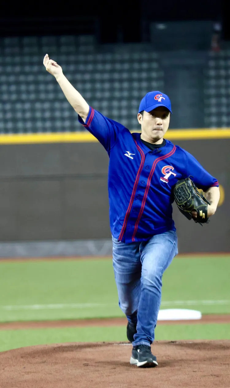 蔣萬安投球動作標準。彭欣偉攝