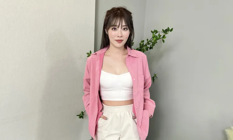 長腿女神劉璇爆念大學時曾被騷擾慘況。Up直播提供