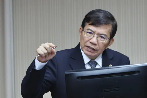 砸重金補貼仍找不到房務清潔員!機會改送移工? 王國材曝原因