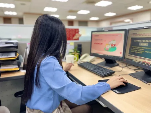 康和證推全新「卡好通」分戶帳系統 在家一「指」開戶輕鬆投資