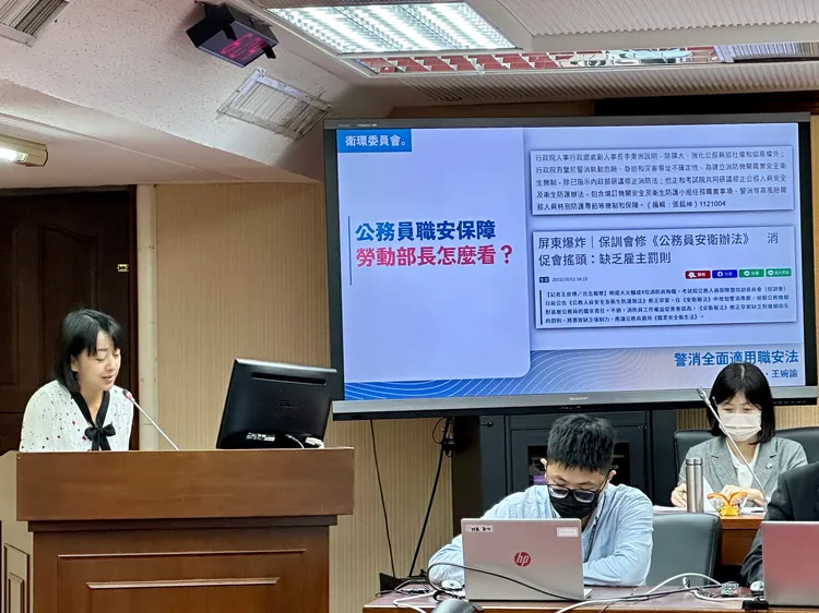 王婉諭引述《壹蘋新聞網》報導質詢許銘春，呼籲《安衛辦法》修正應納入基層聲音。王良博攝