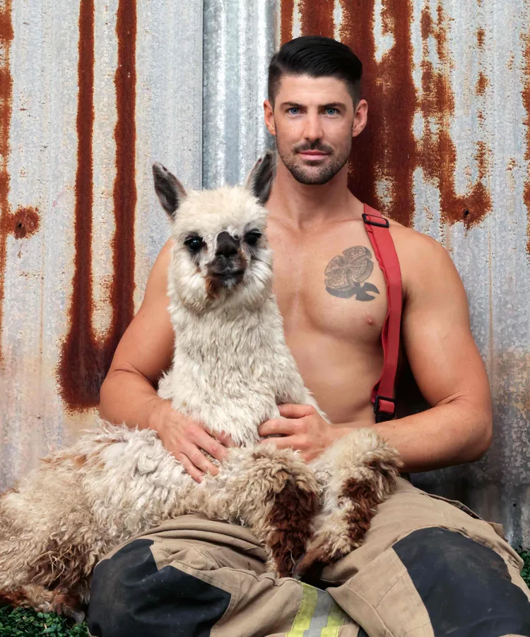 ©Australian Firefighters Calendar