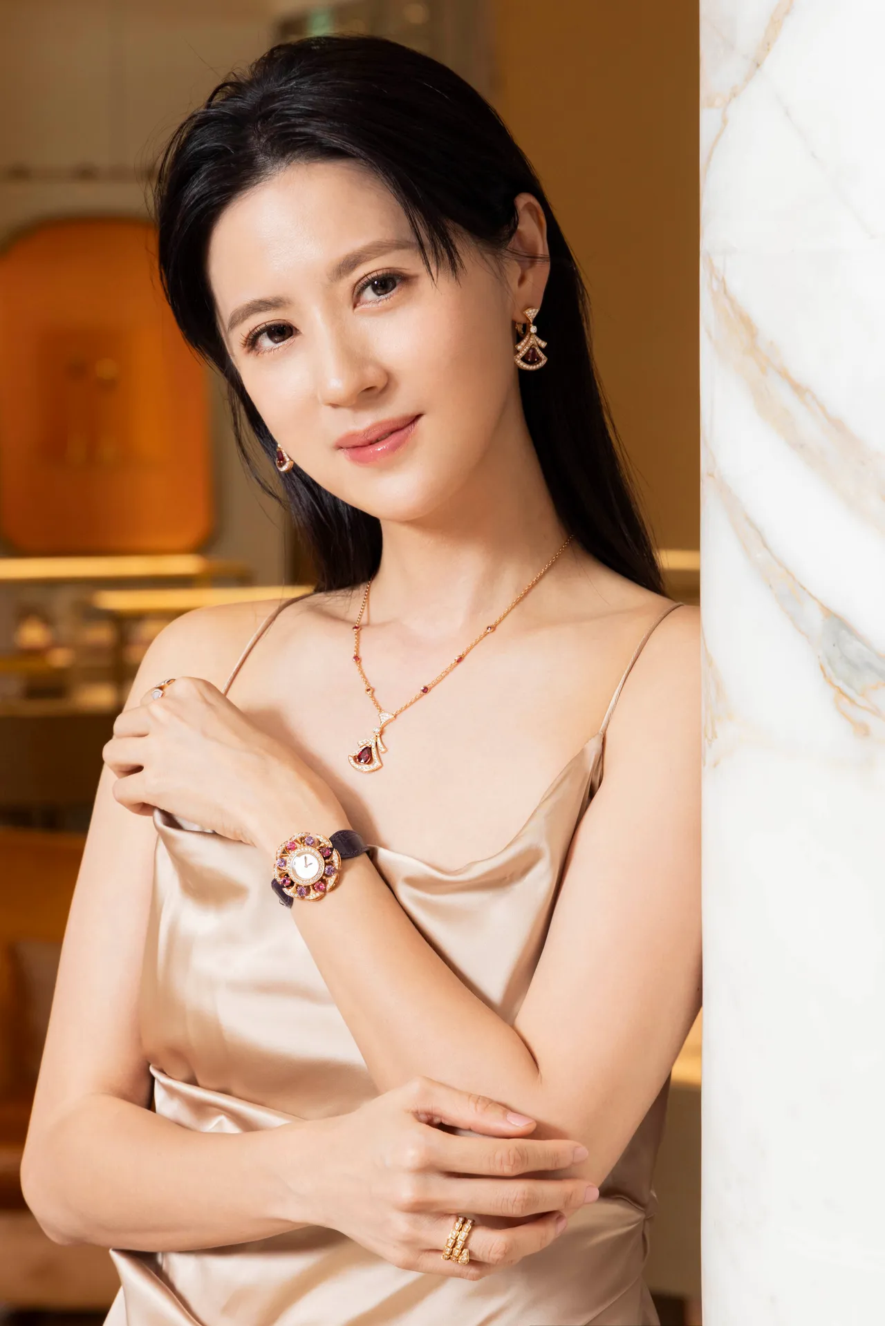 林予晞今佩戴Divas’ Dream珠寶腕錶紫水晶+粉紅碧璽款。張家玲攝