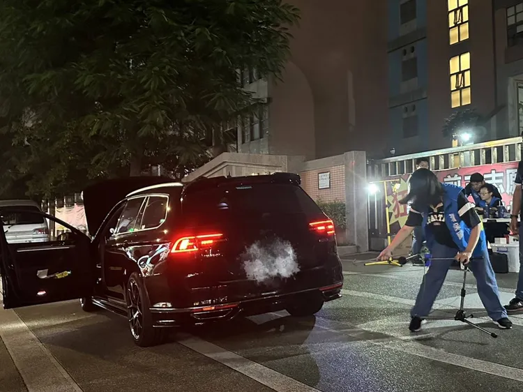 環警監針對改裝車嚴格稽查。翻攝畫面