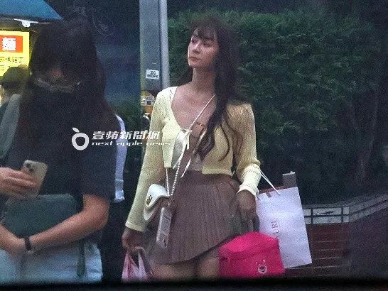 短今將Ubike歸還後，繼續漫步逛街。特勤中心攝