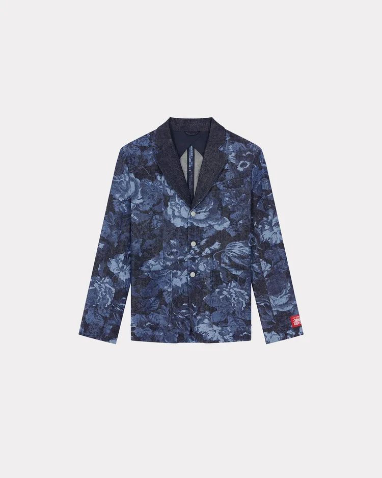 KENZO x LEVI'S石洗藍玫瑰丹寧西裝外套，3萬2800元。品牌提供