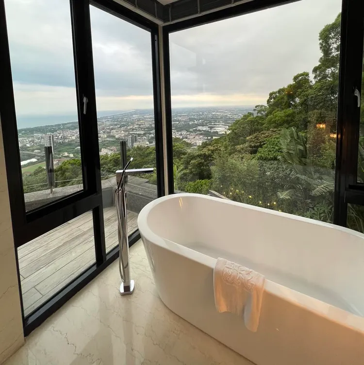 東森主播劉盈盈分享「全台最難入住」的民宿。翻攝劉盈盈臉書