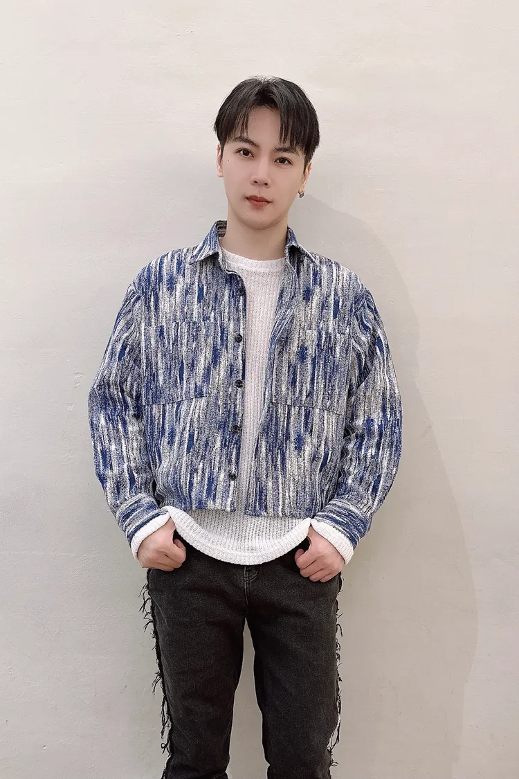 古曜威希望找到好人材一起工作。單純夢想文創事業提供