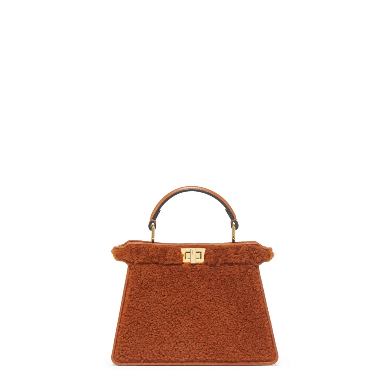 FENDI羔羊绒Peekaboo ISeeU Petite,14万7000元。品牌提供