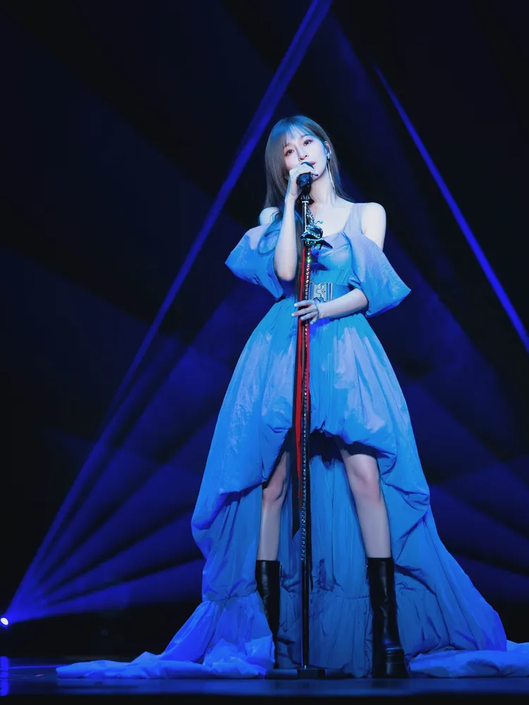 王心凌首度和告五人雲安合作。天晴娛樂提供