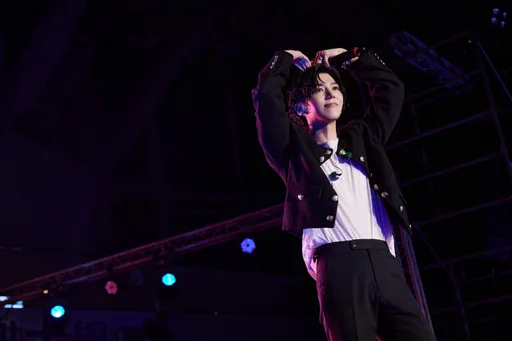 混血男神歌手畢書盡回來了　激動曝心聲：緊張到高音都在抖