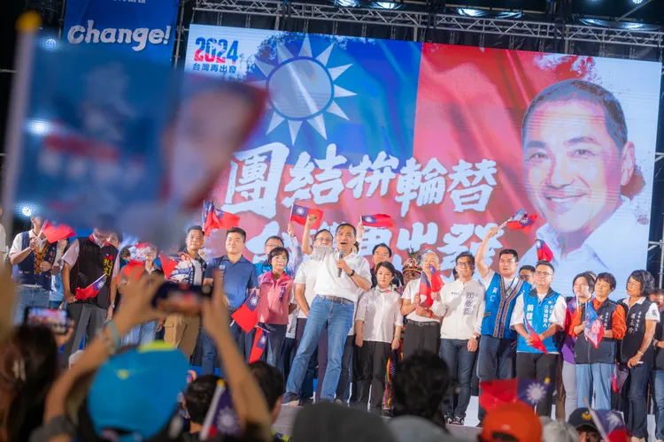 侯友宜強調「侯友宜不會騙人，不會讓人民擔心孩子上戰場」。國民黨提供