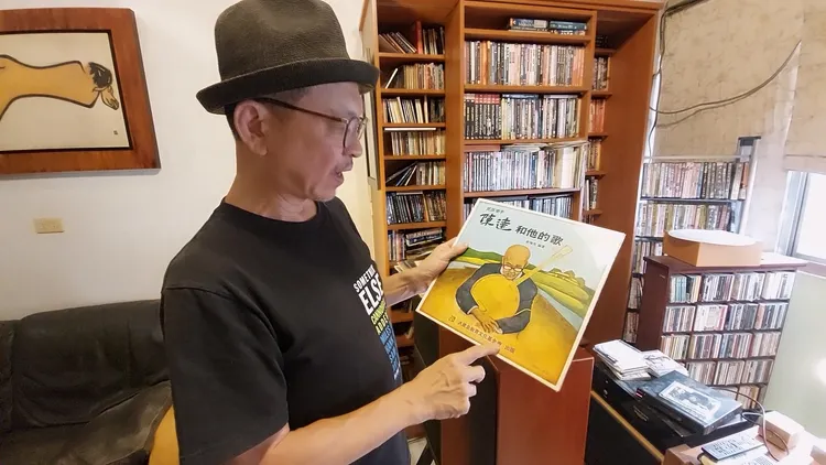 艾比路唱片行最貴唱片是陳達的作品。凃建豐攝