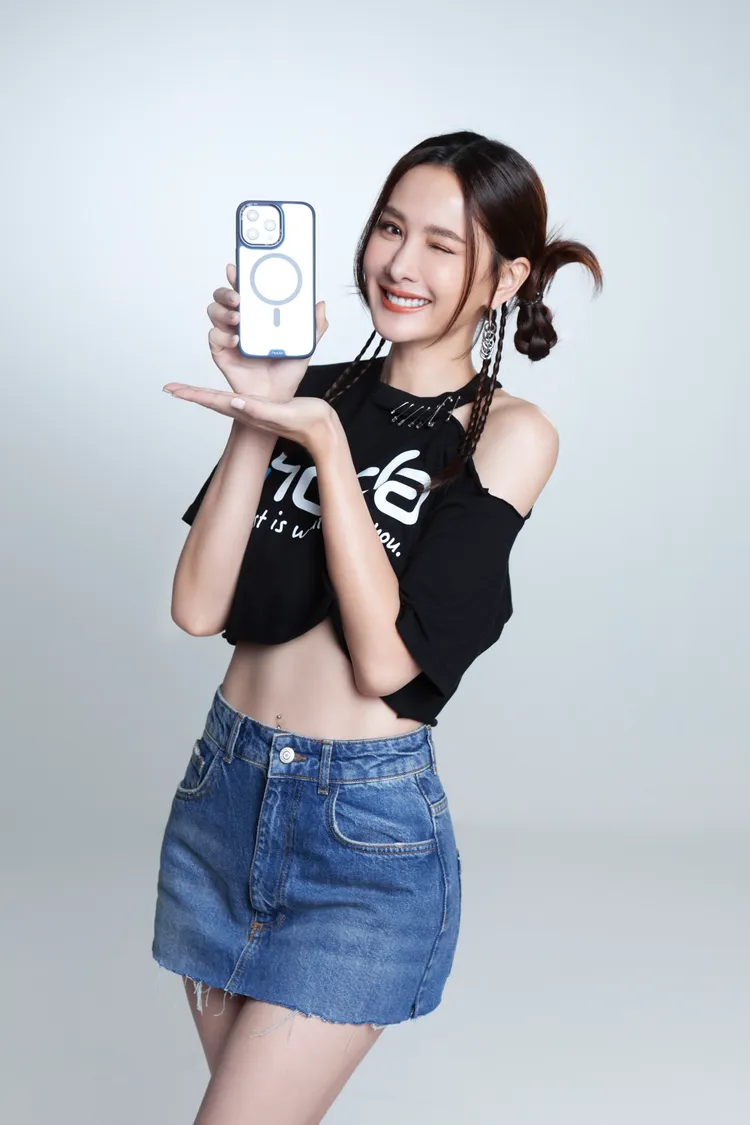 安心亞曾慘摔手機。hoda提供