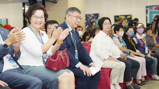 民眾黨不分區傳納陸配　名嘴感動！讚柯文哲「終於有政治人物把她們當人」