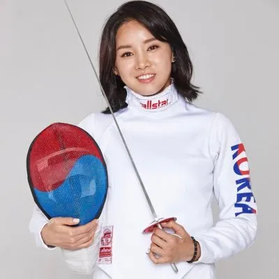 《25,21》金泰梨原型險遭騙婚 南韓擊劍退役女國手「未婚夫」性別作假、涉詐被捕